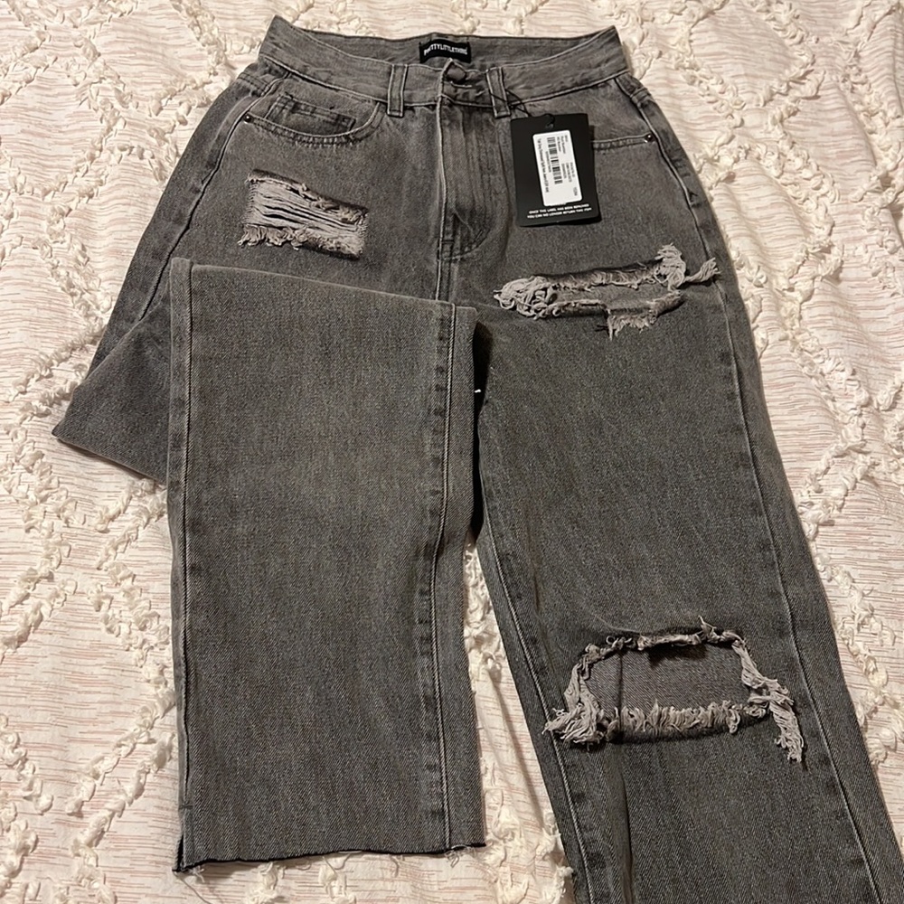 NWT PrettyLittleThing split hem ripped jeans- UK size 8